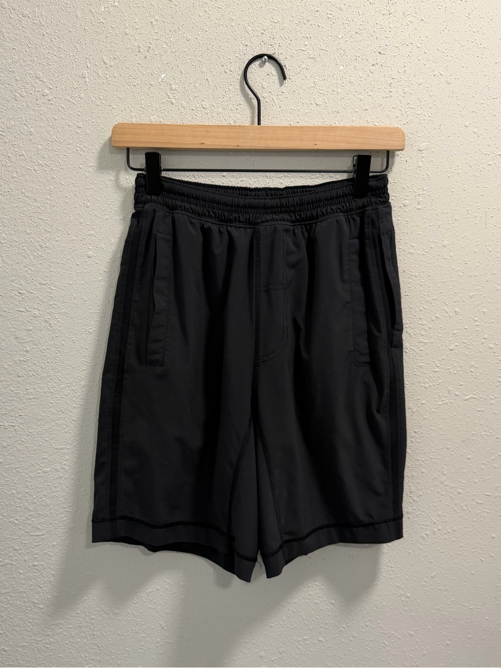 Lululemon Mens Gym Athletic Running Training Shorts Black Size Small